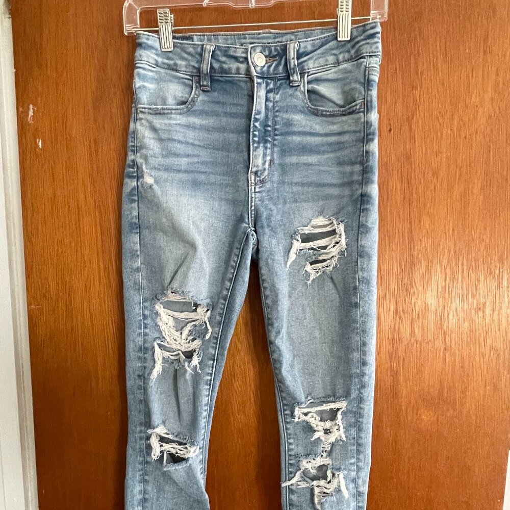 AE Destroyed Skinny Jeans - 4 Short